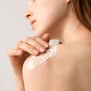 Latte per il corpo bergamotto lemongrass: nutre a lungo, fragranza agrumata e penetrante