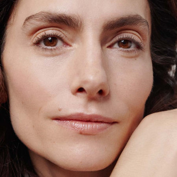 Dr. Hauschka Crema rigenerante per il viso: Levigante e rivitalizzante, riduce le rughe