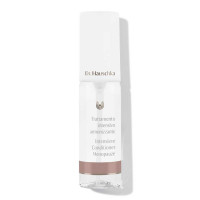 Trattamento riequilibrante per la pelle del viso durante la menopausa: Dr. Hauschka Trattamento intensivo armonizzante Dr. Hauschka Trattamento intensivo armonizzante